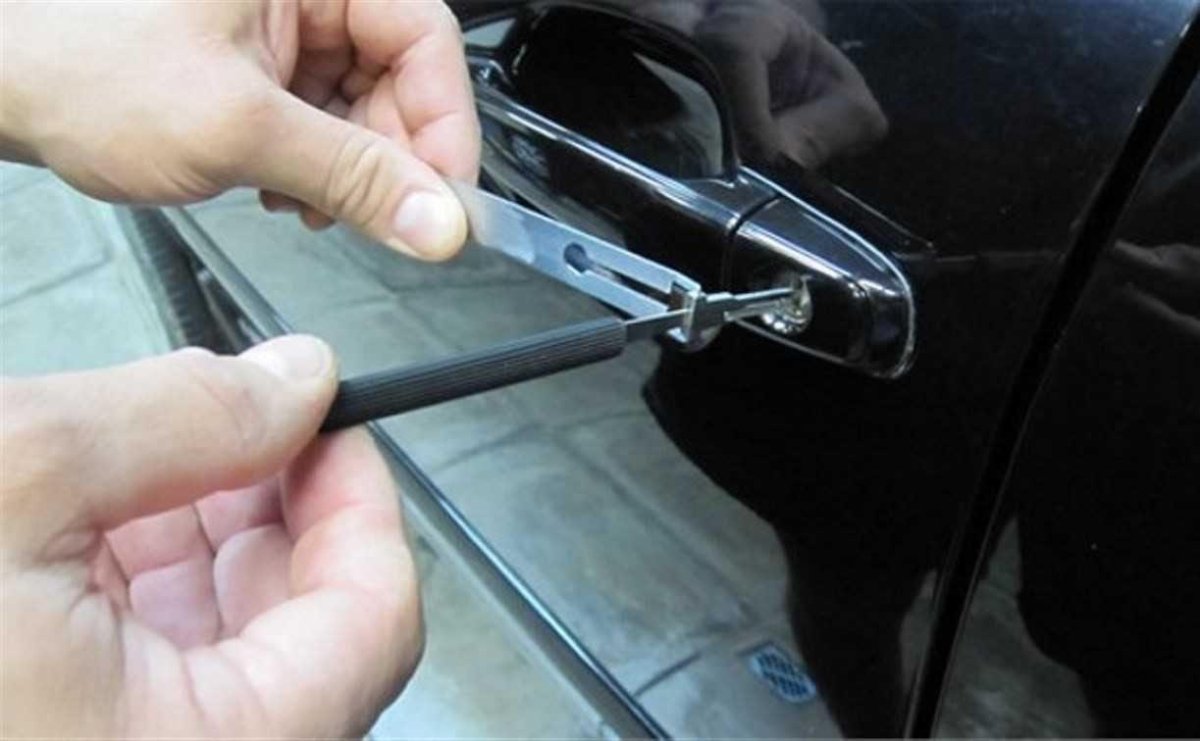 Вскрыть замок автомобиля