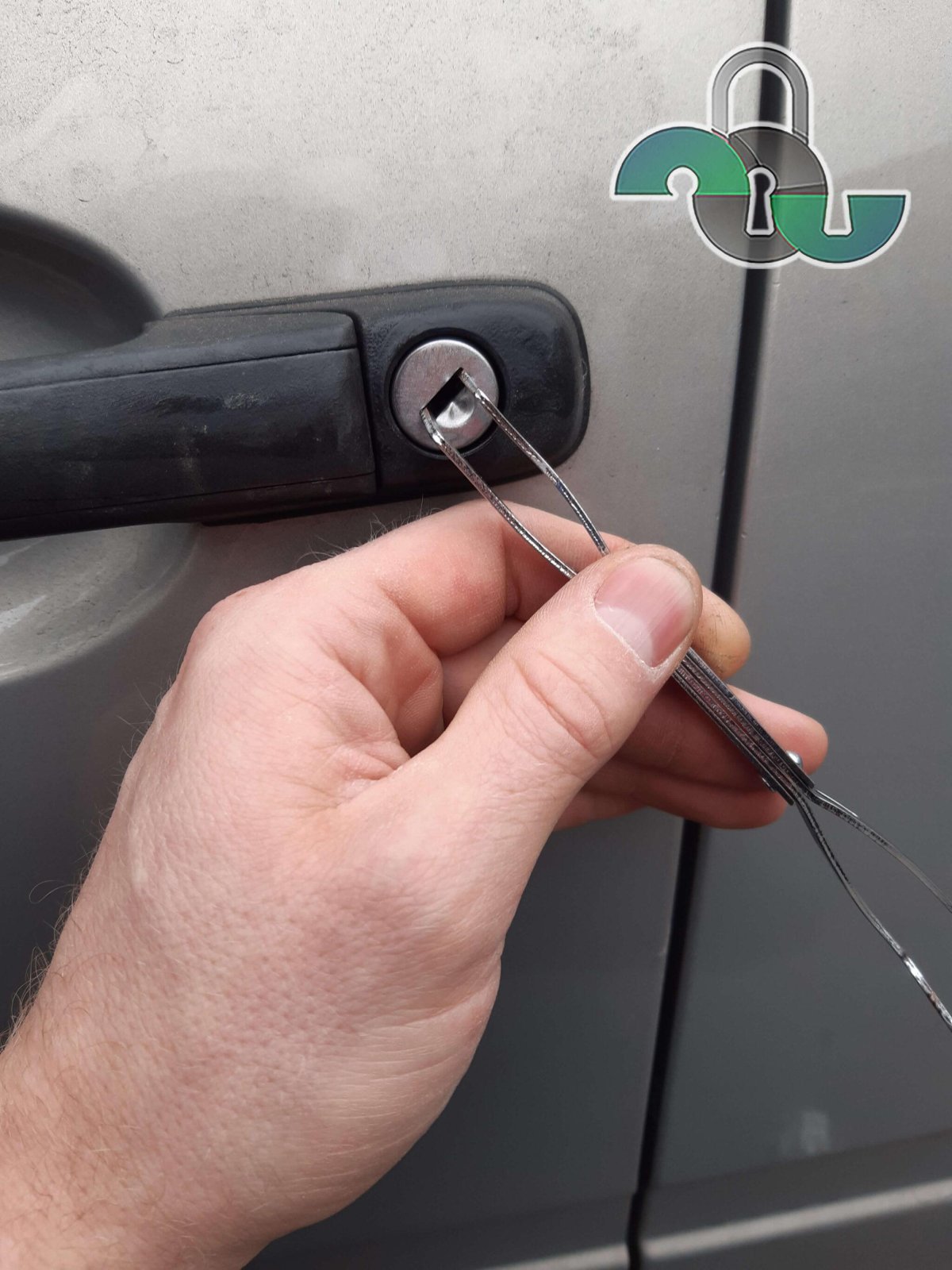 Петля для вскрытия авто дверей