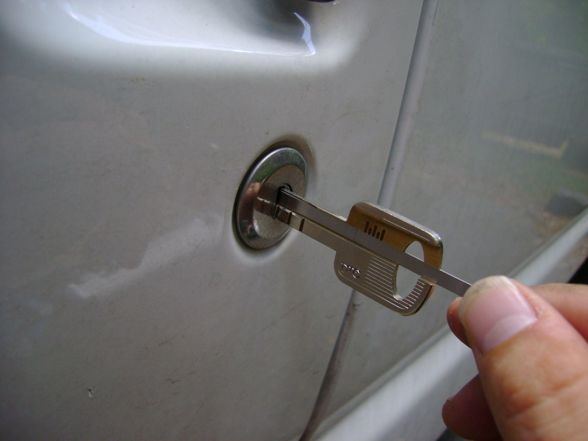 Замок автомобиля