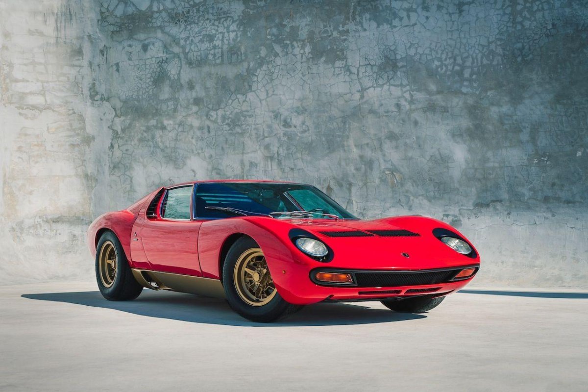 Lamborghini Miura SV