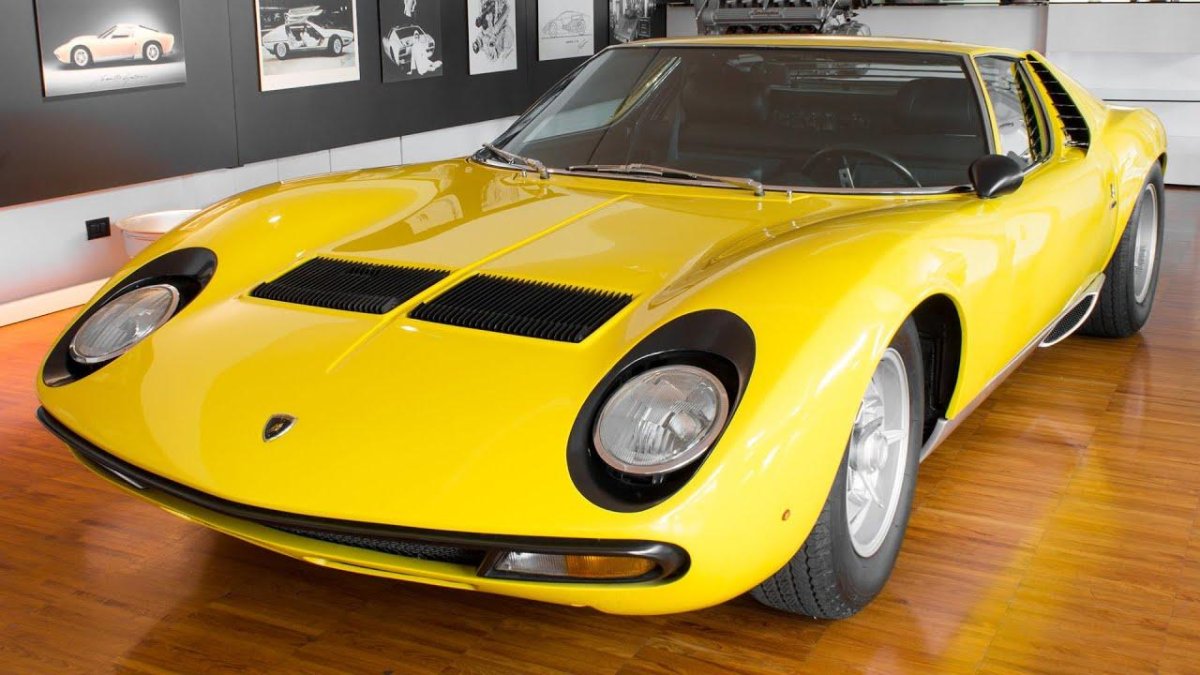 Lamborghini Miura p400 SV