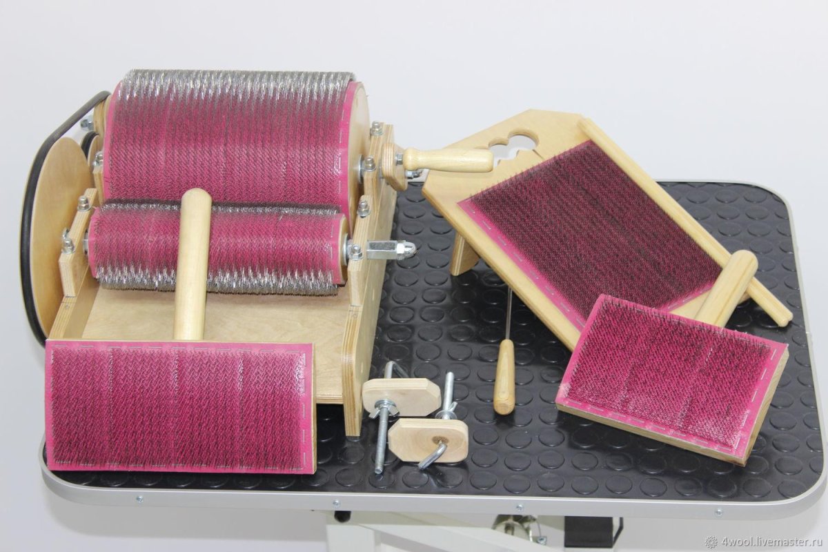 Кардер для Чески пуха