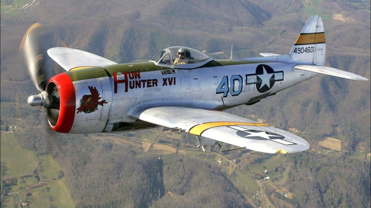 Самолет Тандерболт p-47