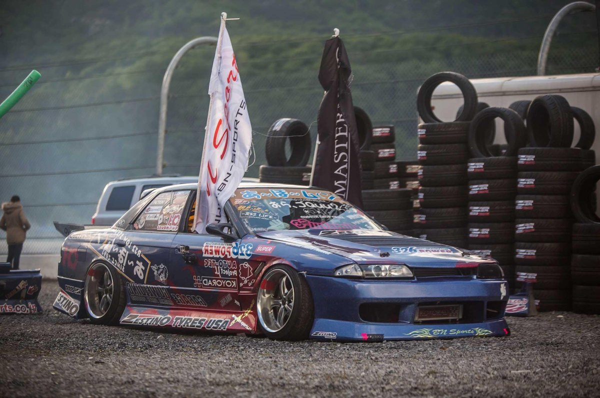 Nissan Skyline GTR r32 BN Sports