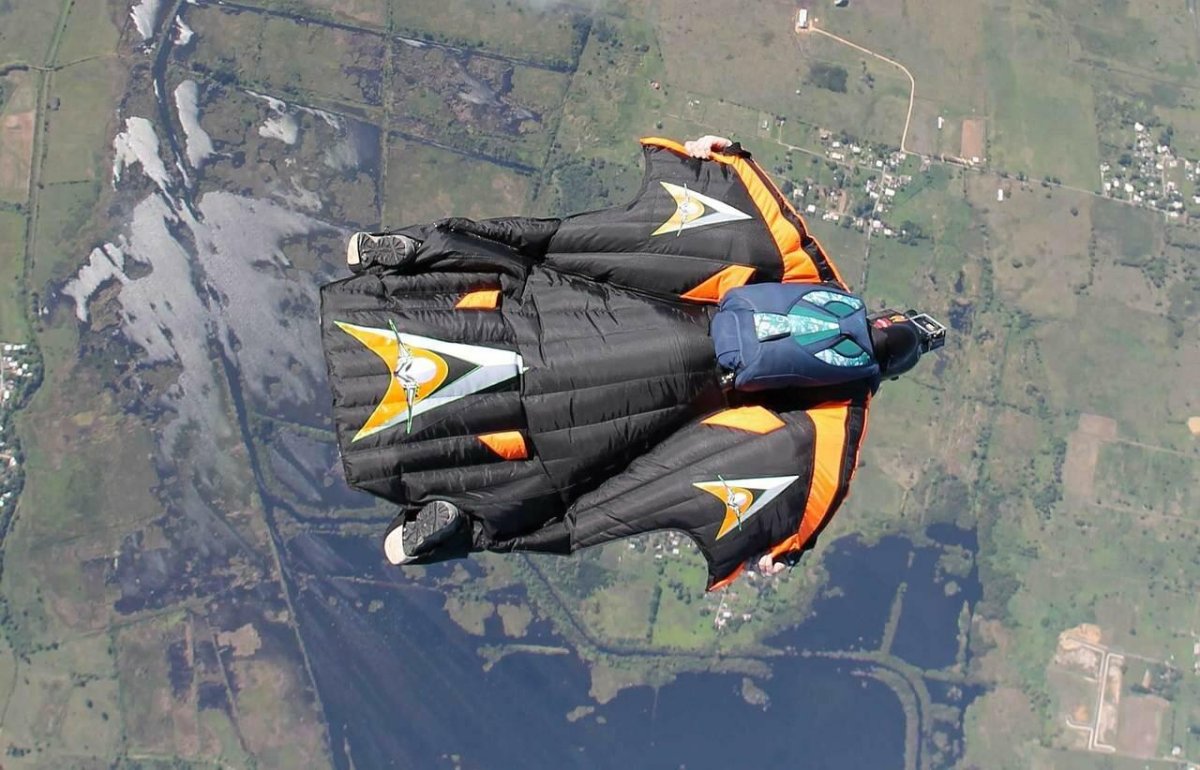 Реактивный вингсьют