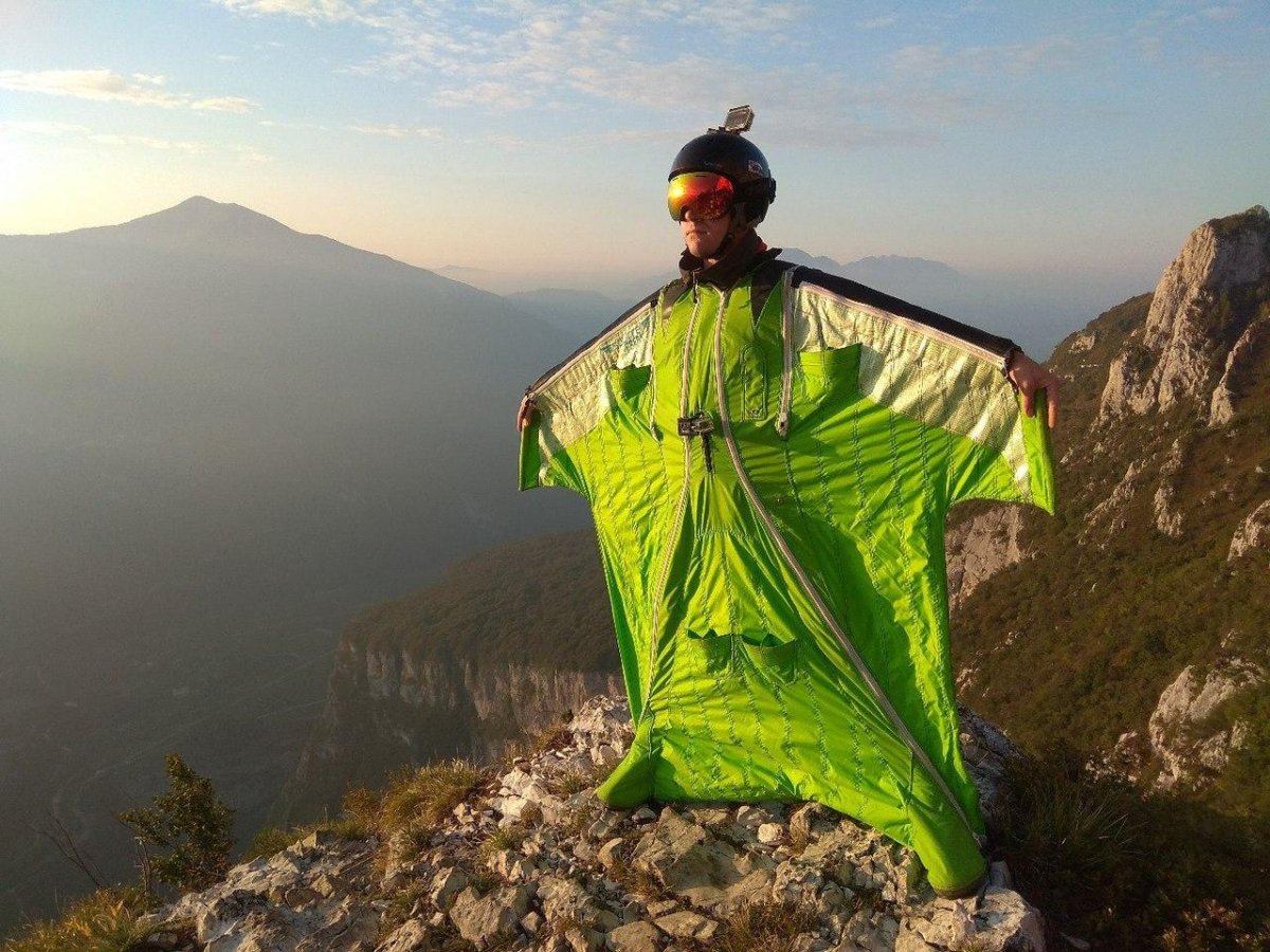 Wingsuit полет