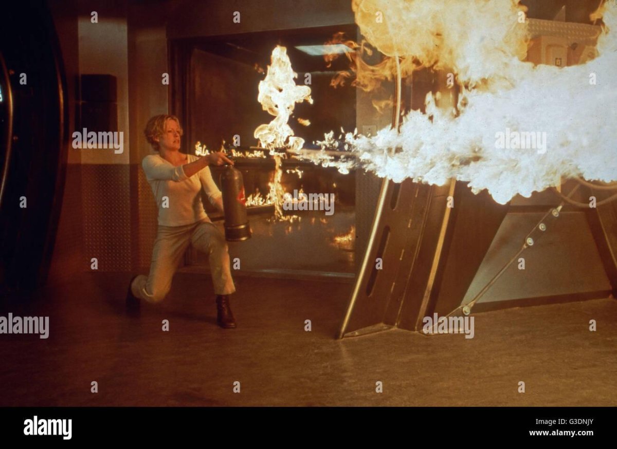 Невидимка фильм 2000