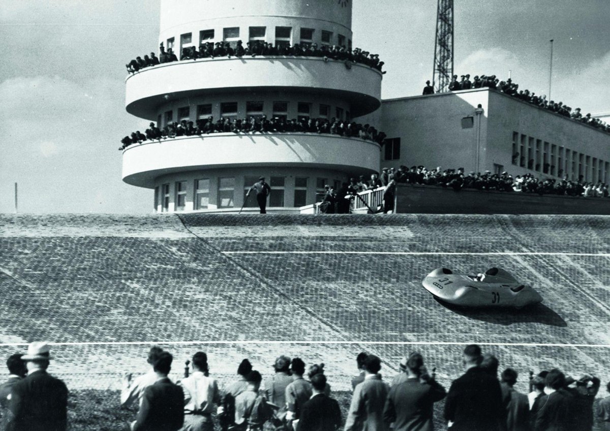 Гоночная трасса Avus