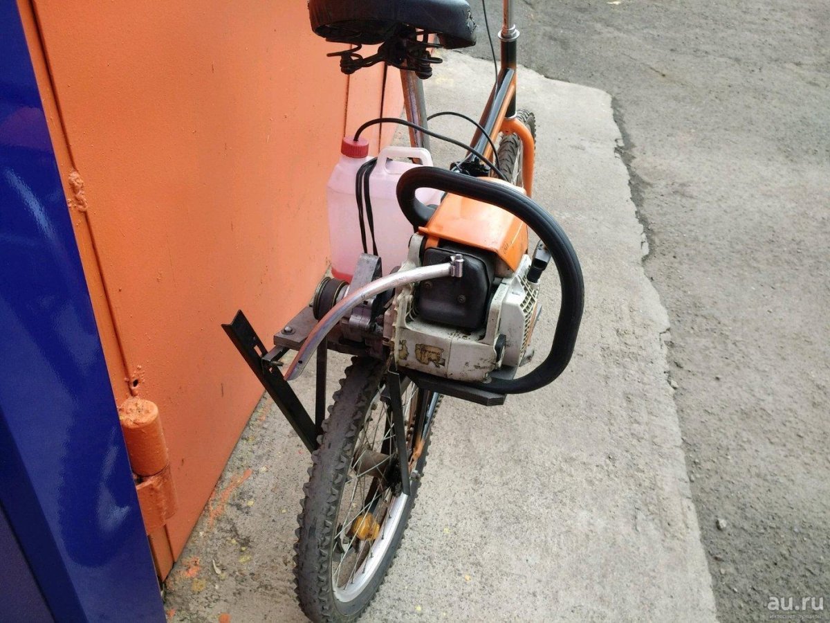 Велосипед с мотором триммера