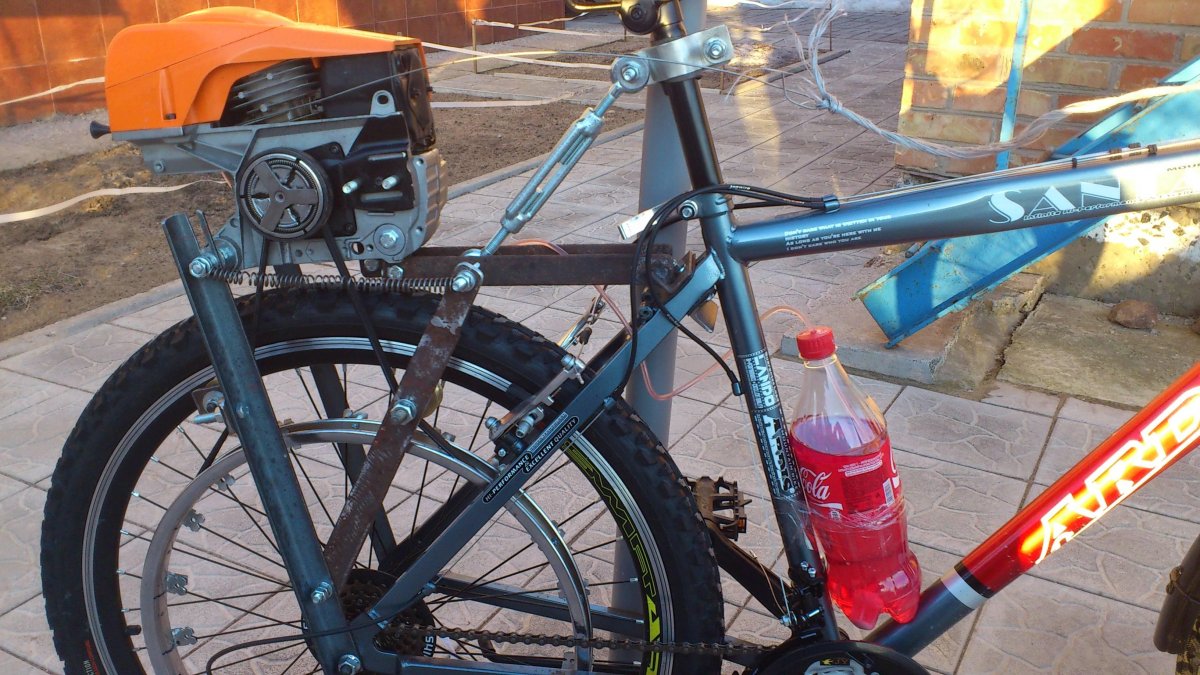 Велосипед с мотором от бензопилы