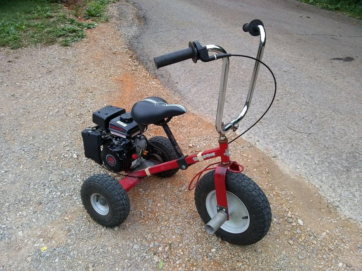 Мини мокик 3 колеса