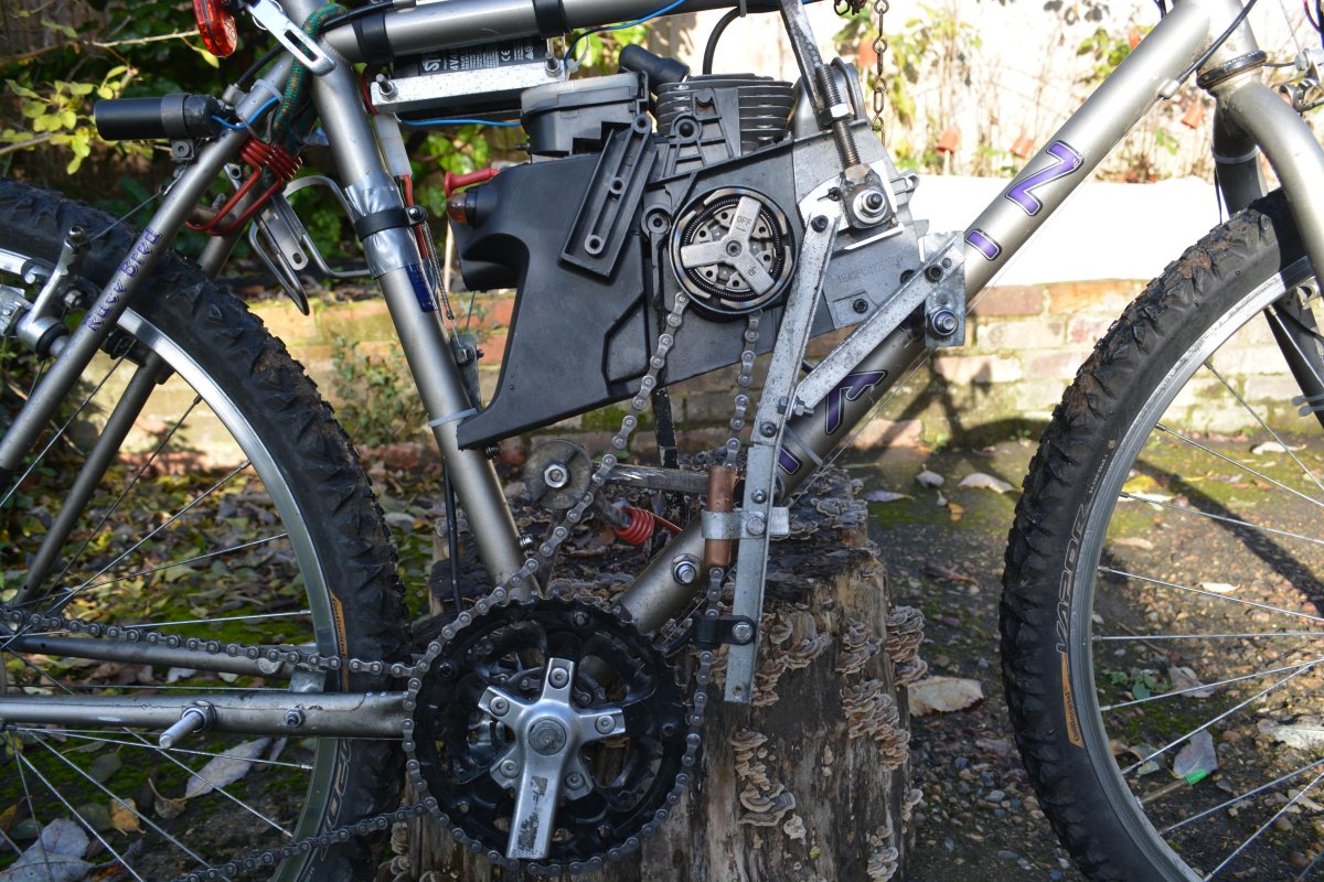 Бензопила на велосипед