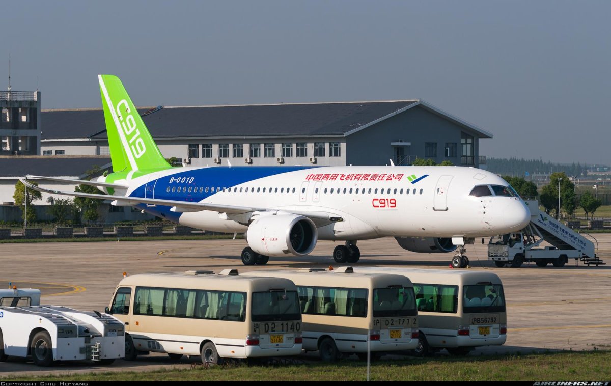 C919 пассажирский самолёт