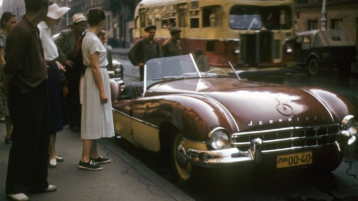 Автомобиль Ленинград 1956