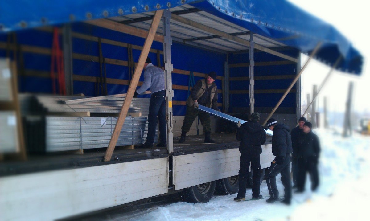 Разгрузка фур и вагонов