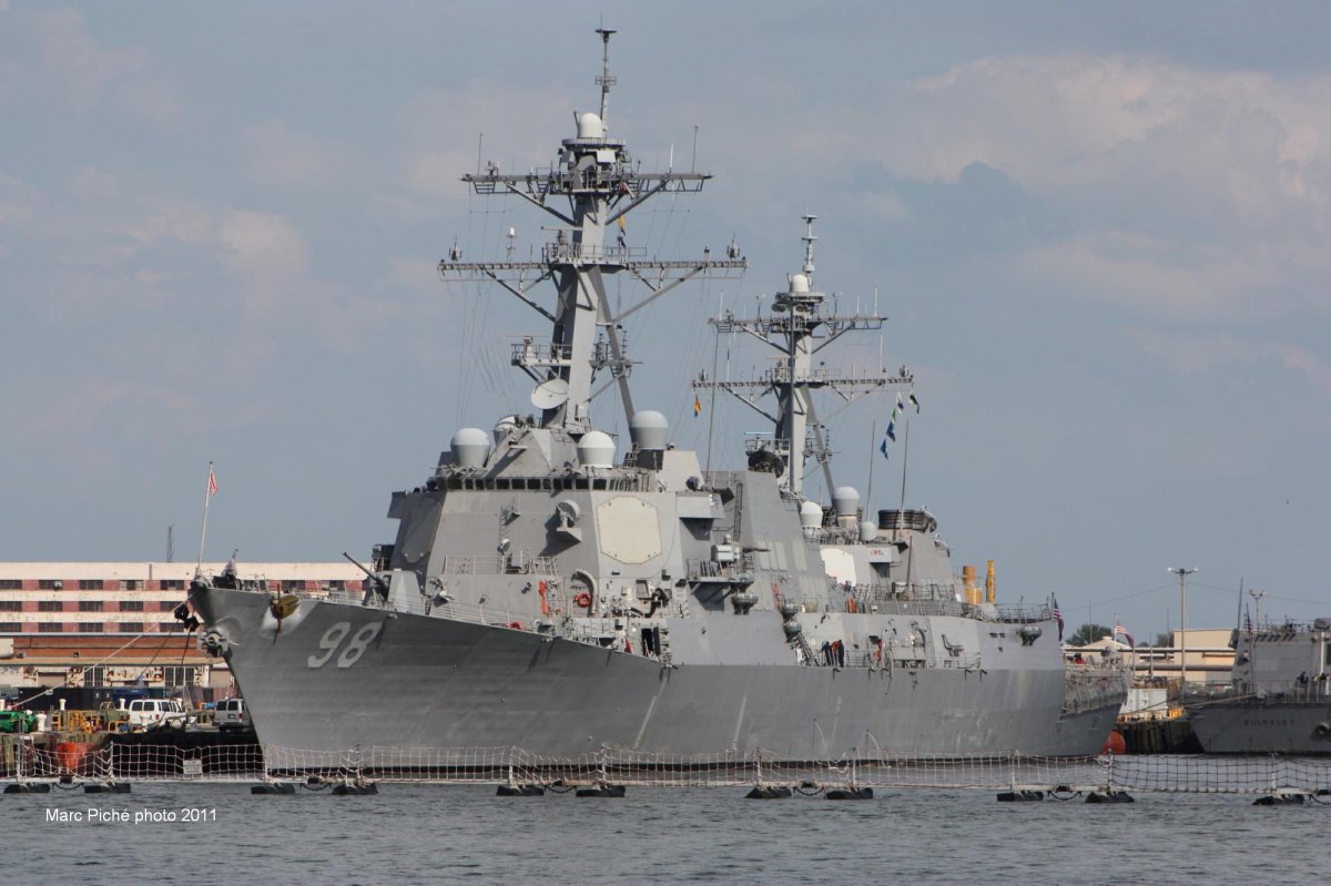 Эскадренный миноносец Форрест Шерман