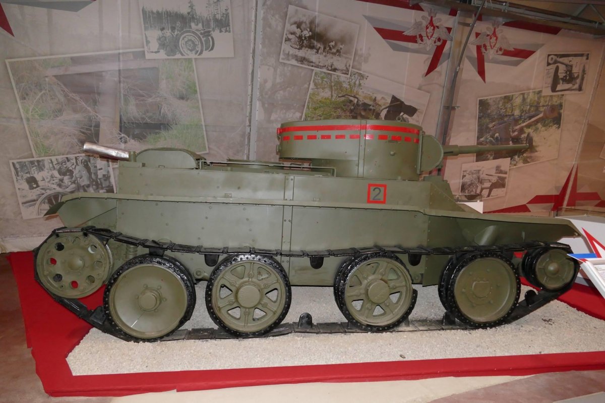 Танк БТ-2