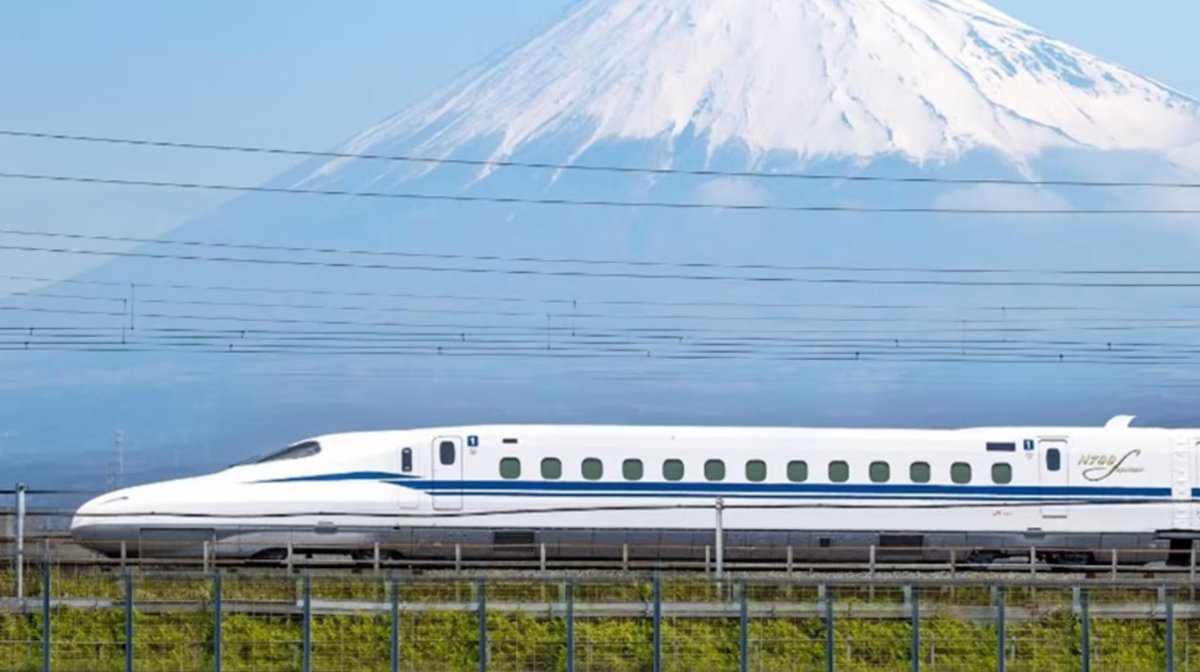 Shinkansen n700s