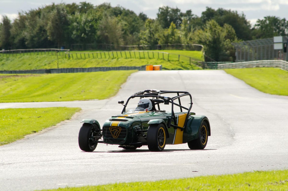 Caterham r600