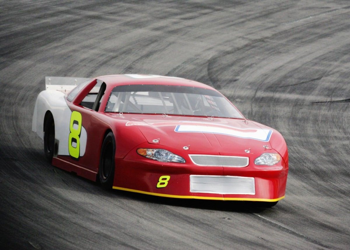 Гоночные машины картины