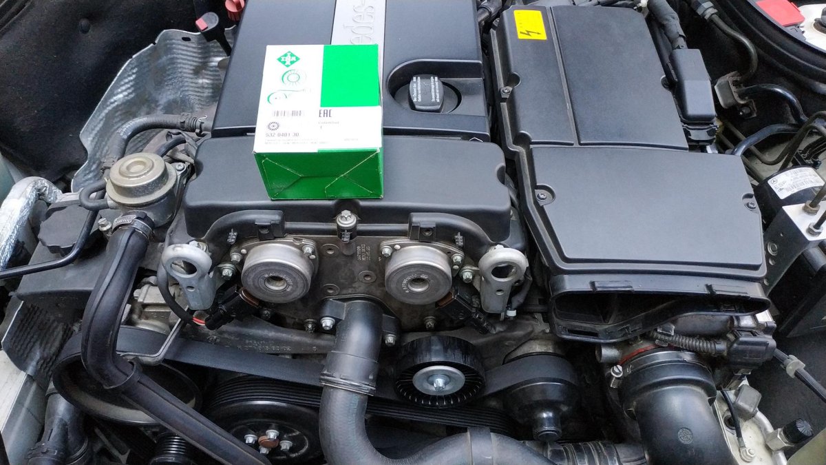 W203 Mercedes мотор м271