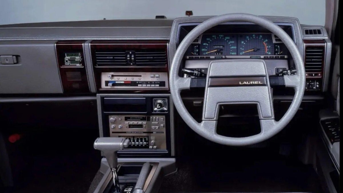 Nissan Laurel 1984