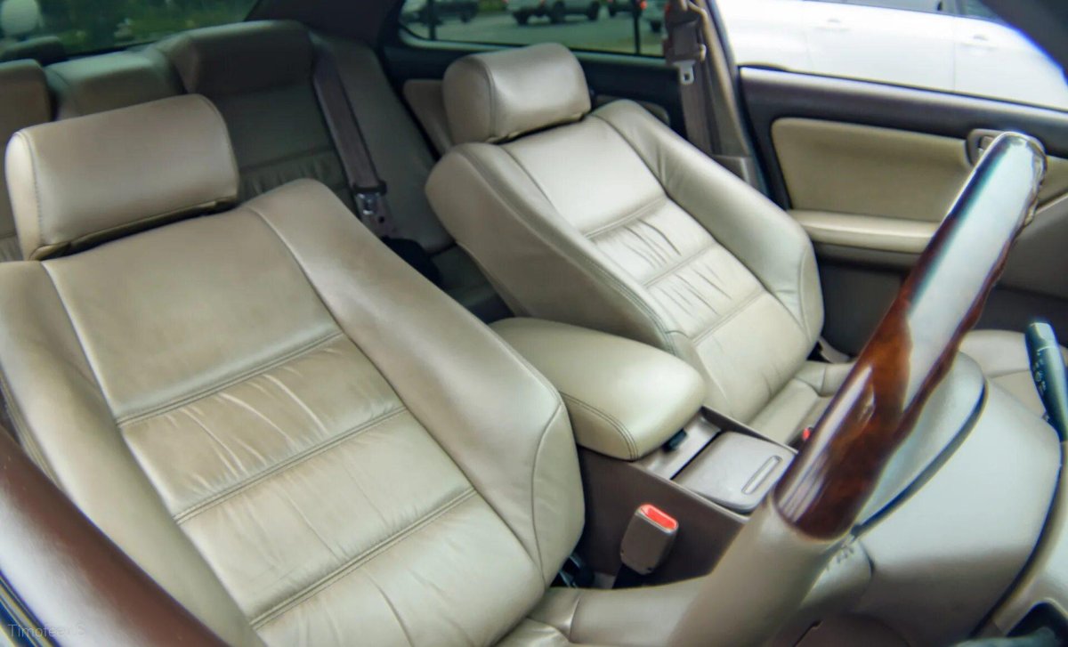 Nissan Laurel c35 medalist салон