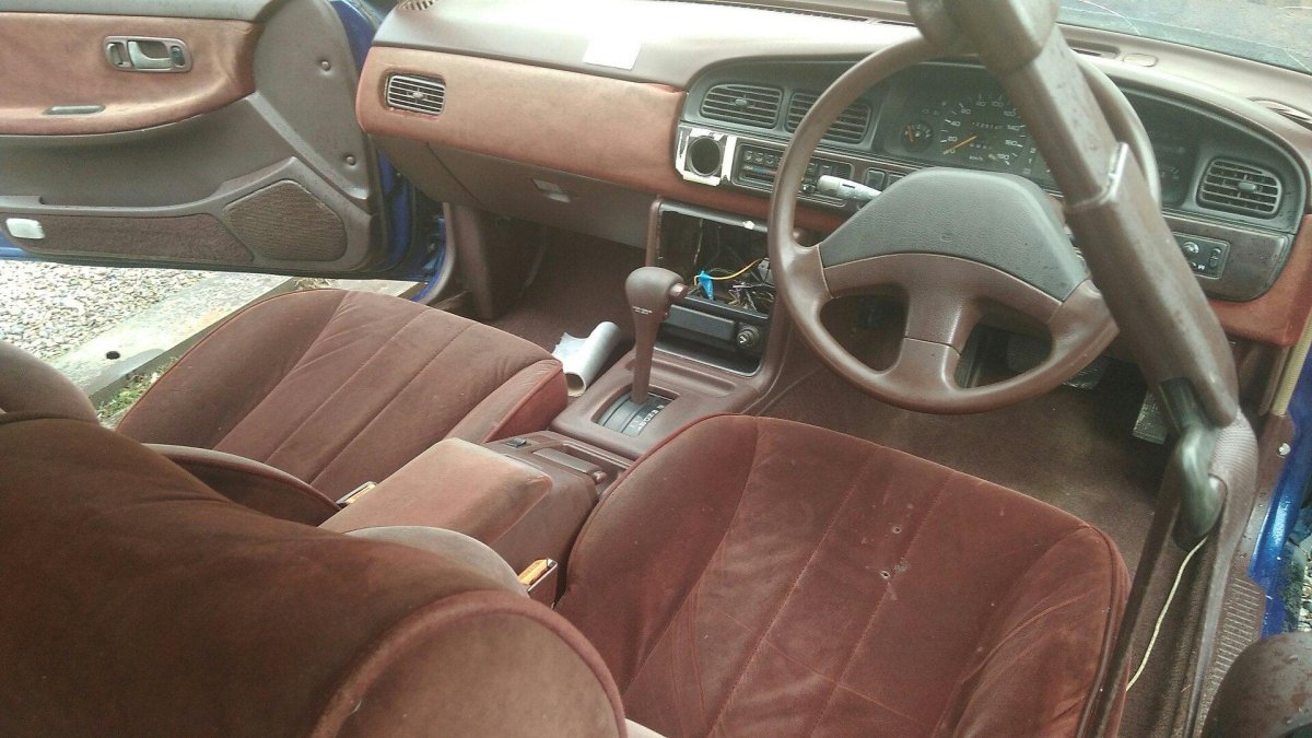 Ниссан Лаурель 33 салон