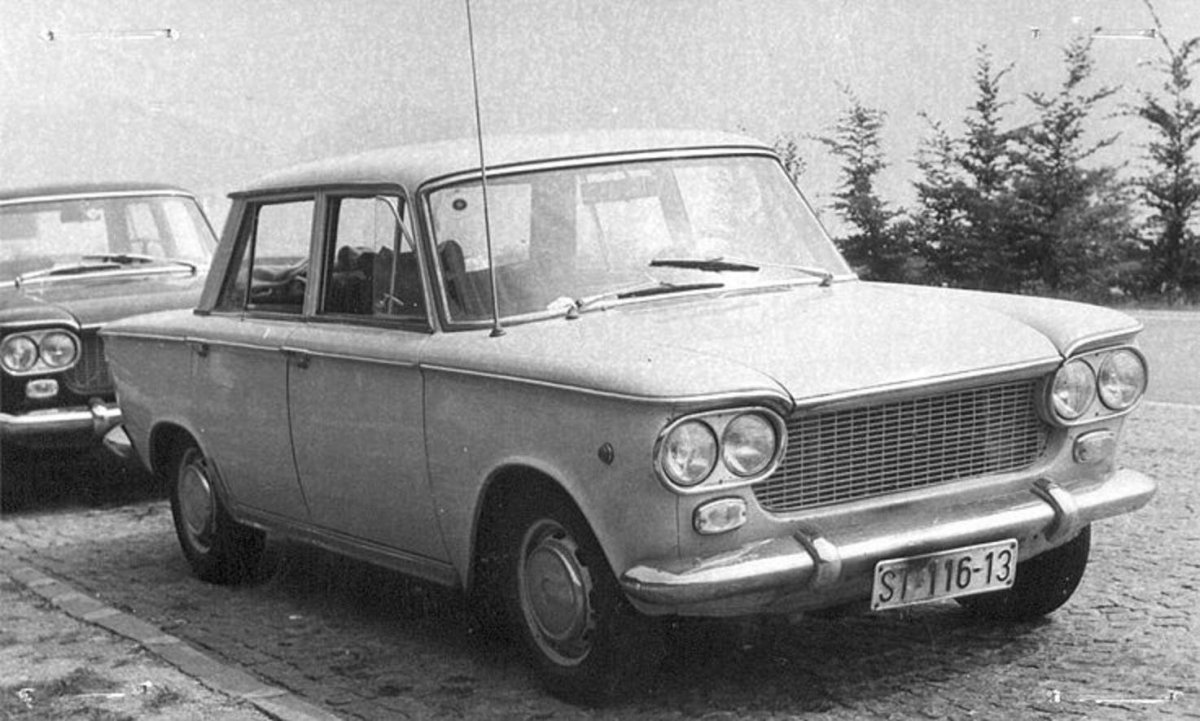 Автомобиль застава 1300
