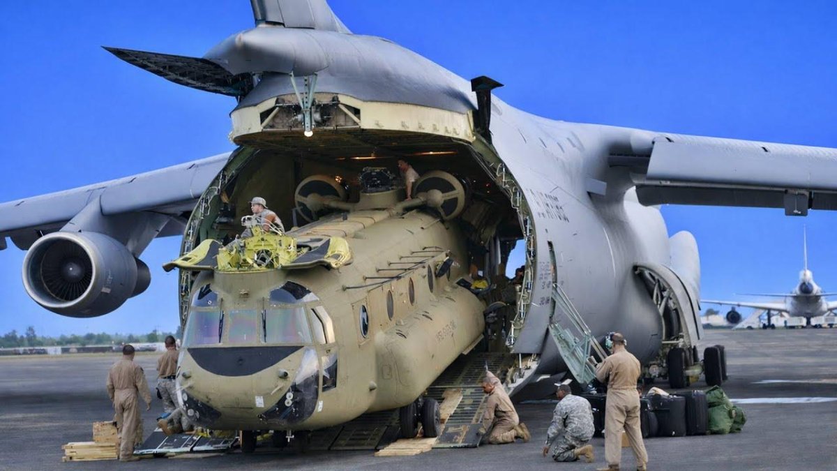 Lockheed c-5m super Galaxy