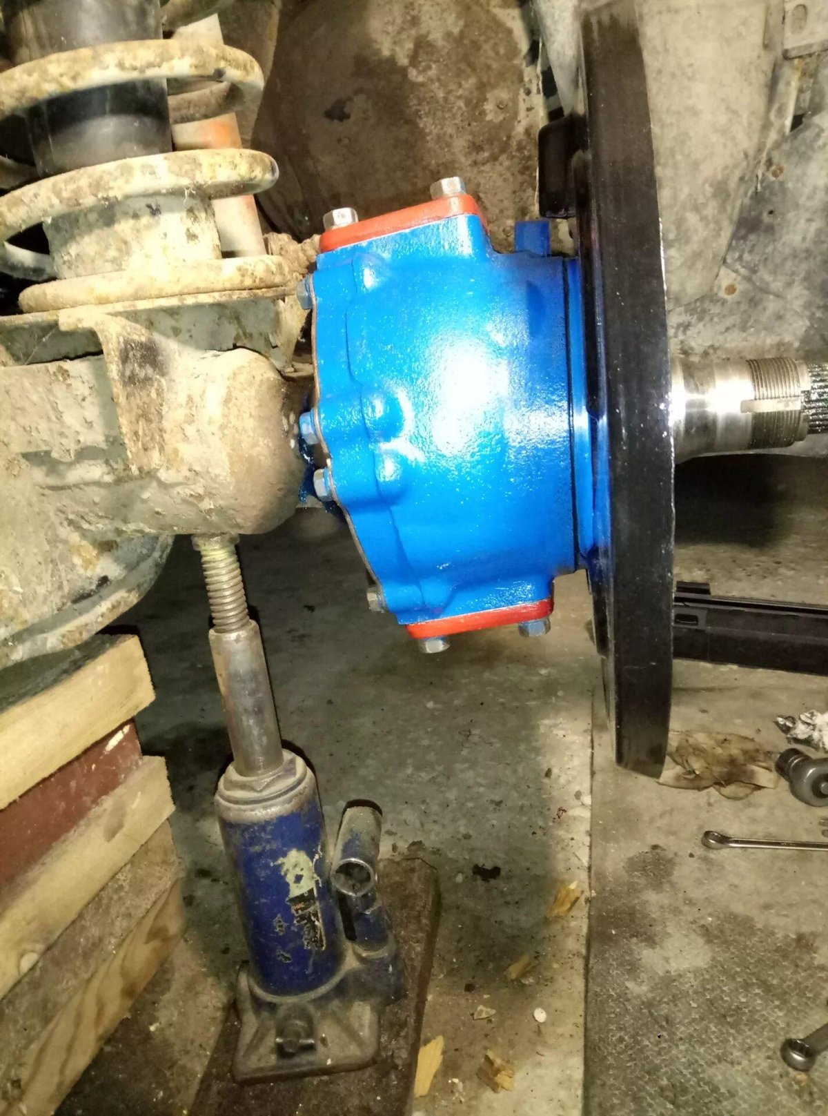 Пыльники поворотных Кулаков Defender