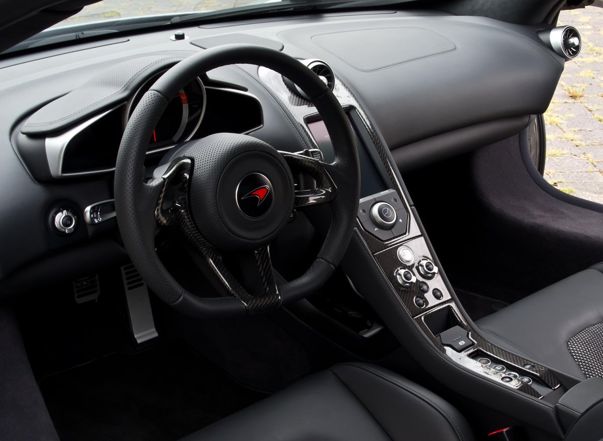MCLAREN mp4 12c Interior