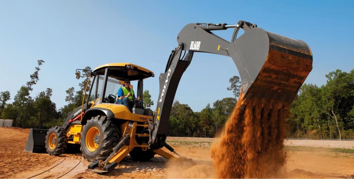 Трактор Вольво погрузчик экскаватор