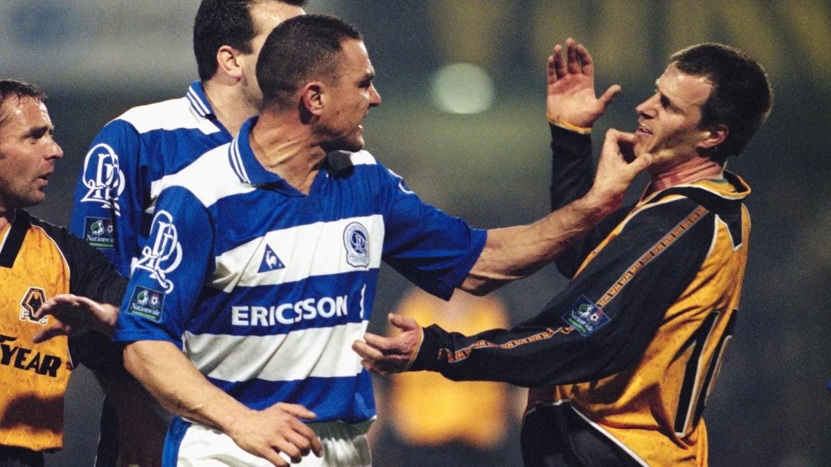 Винни Джонс футбол