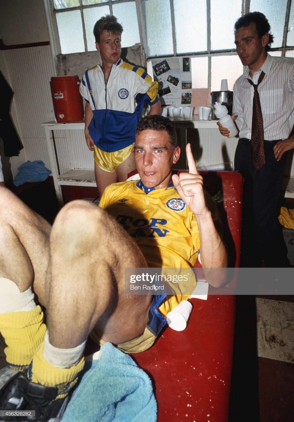 Винни Джонс голый