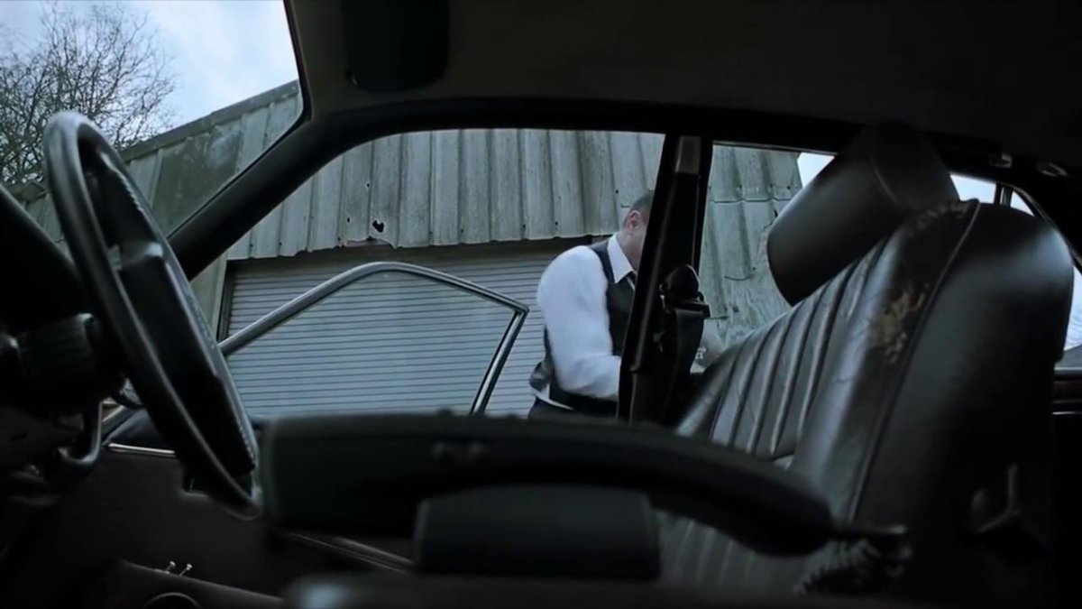 Винни Джонс Бонжур