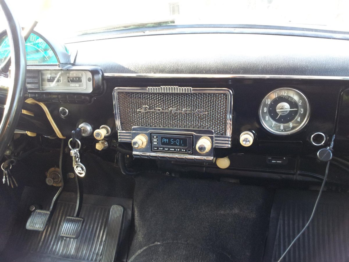 Ретро магнитола для ГАЗ 21