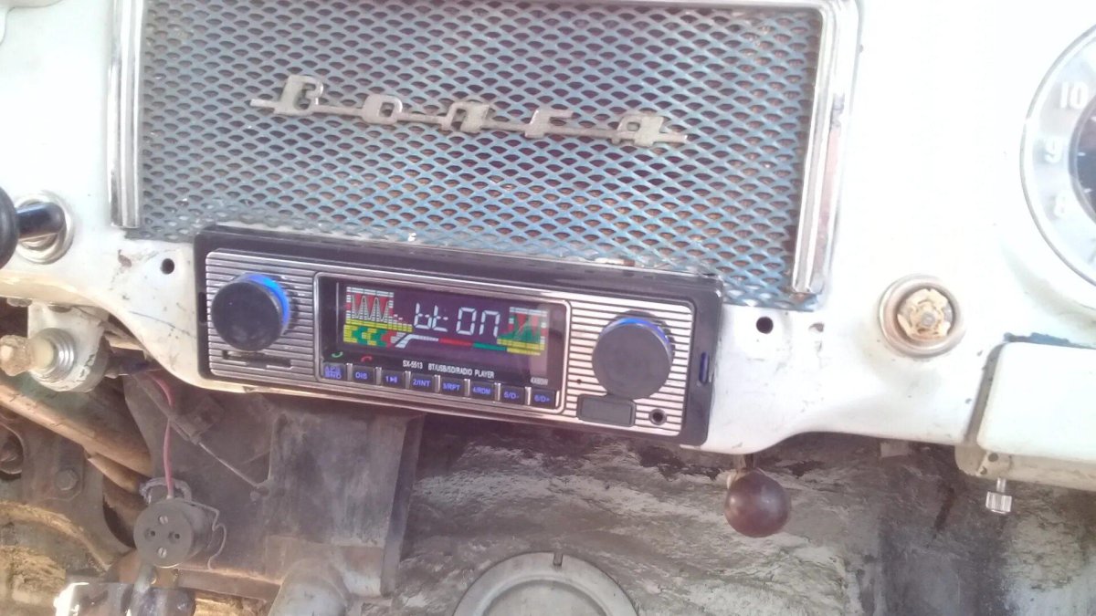 Ретро магнитола для ГАЗ 21