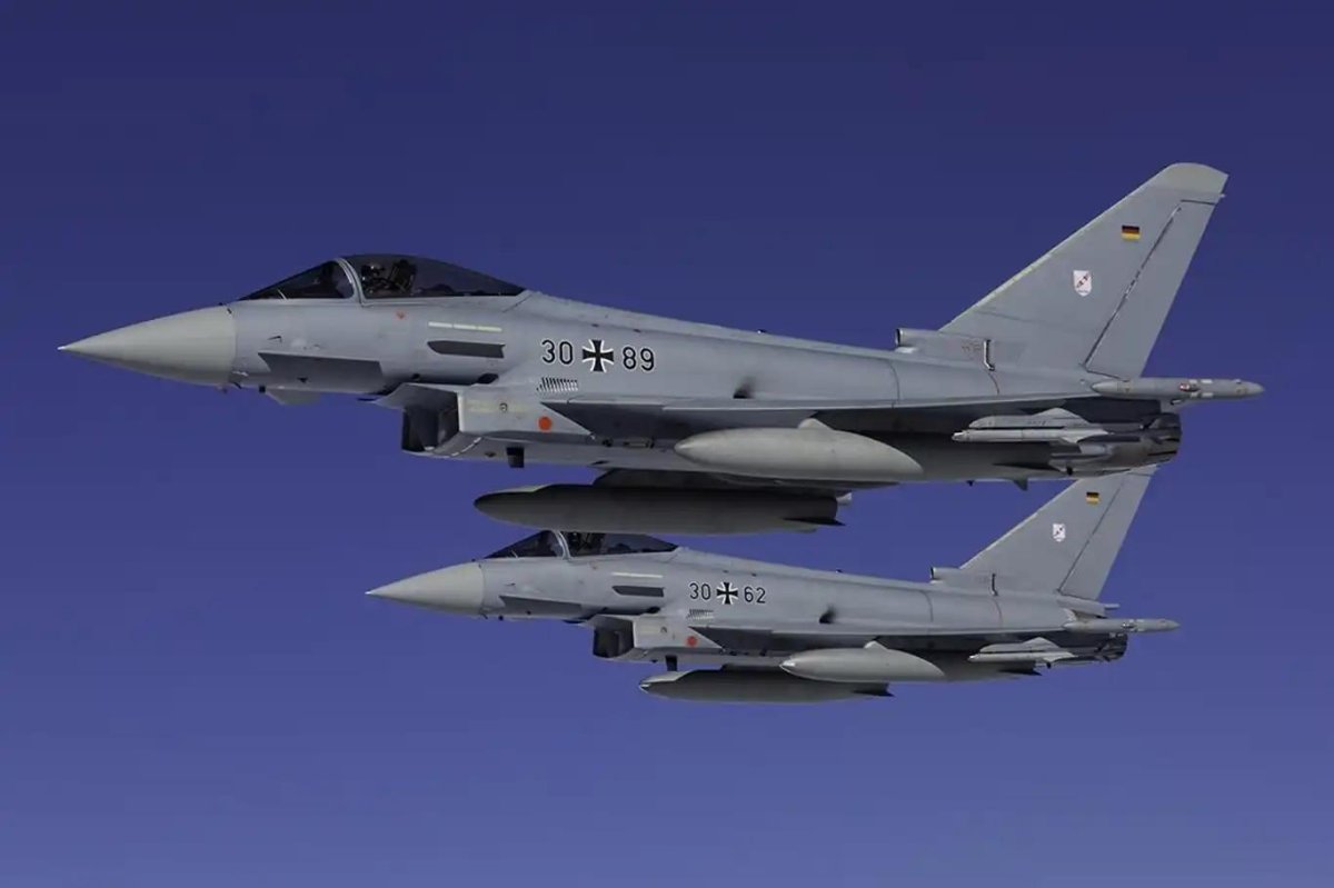 Истребитель Еврофайтер Тайфун