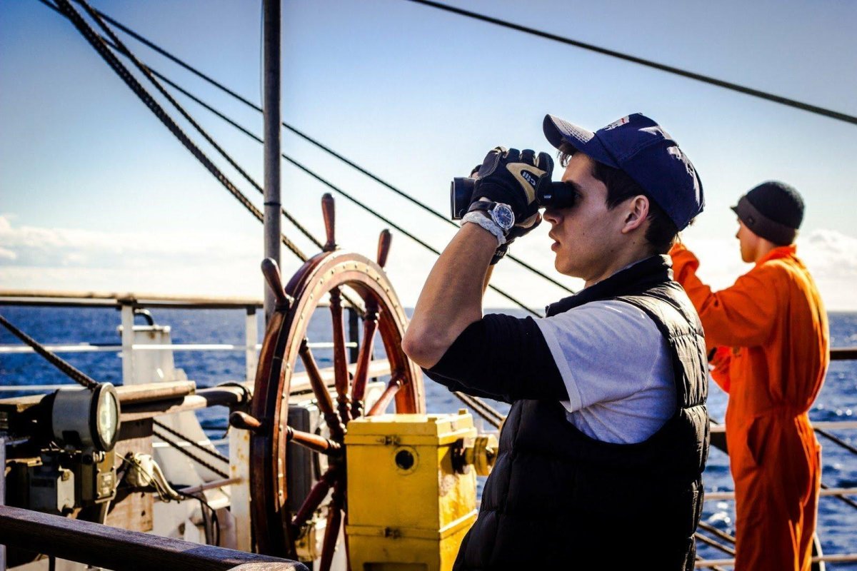 Штурман судоводитель