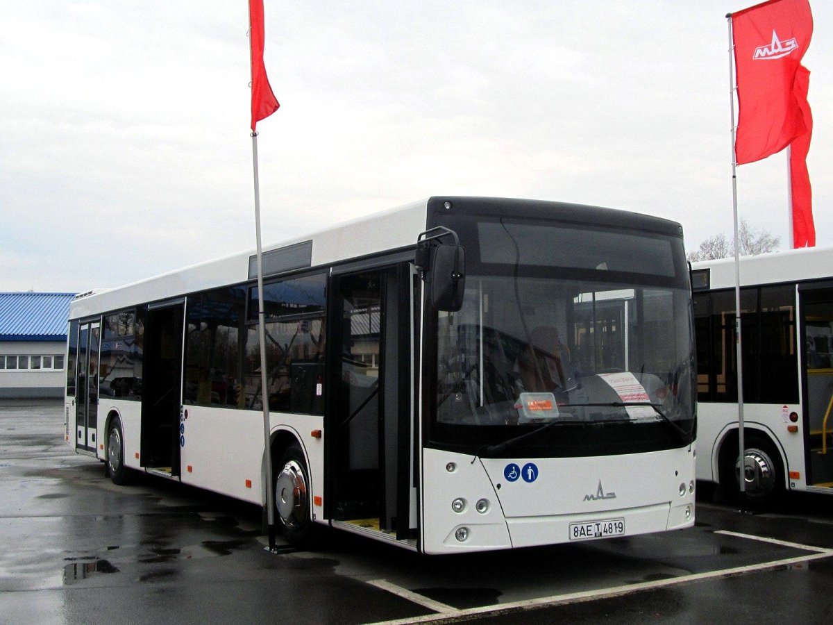 Низкопольный МАЗ 203