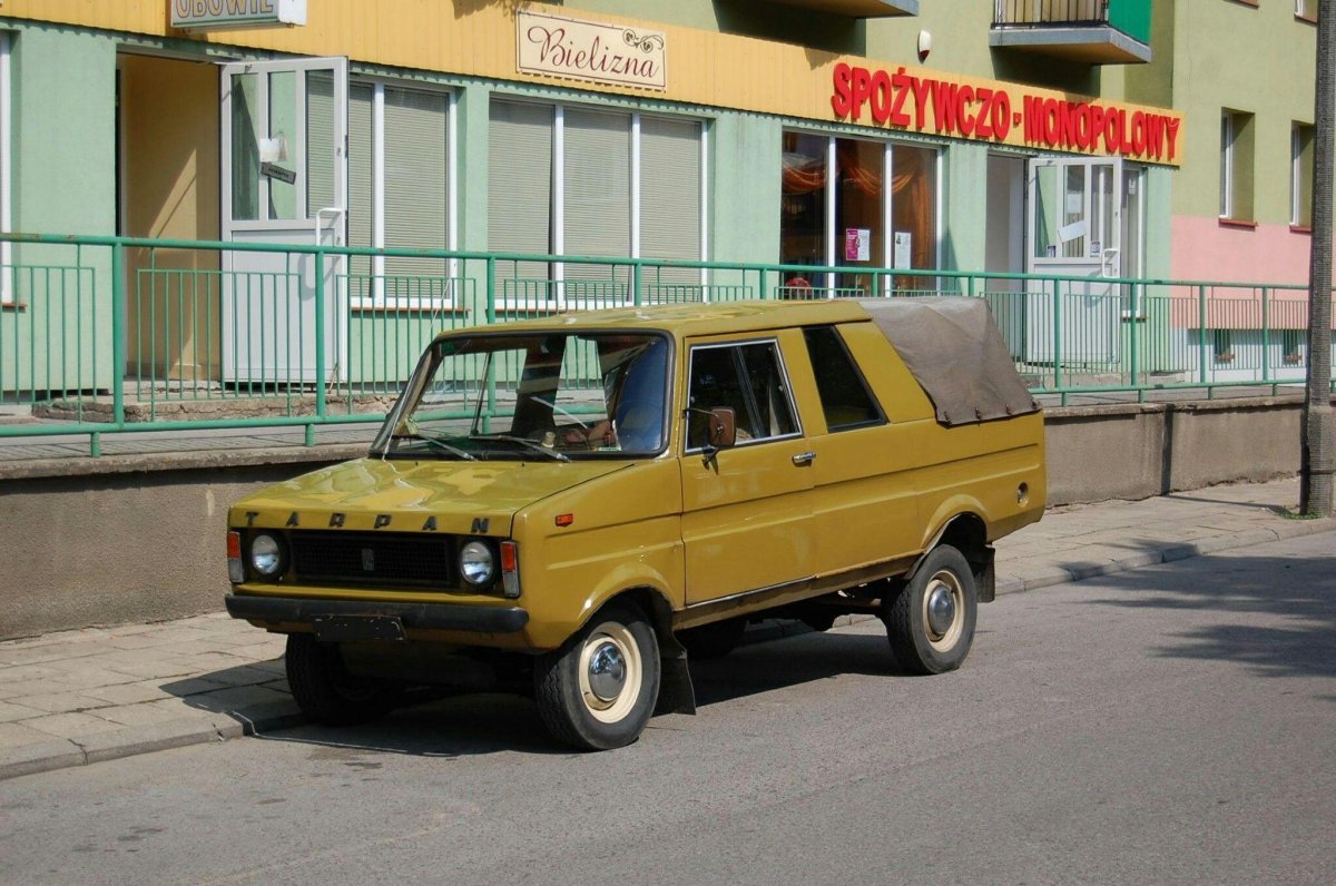 Тарпан машина