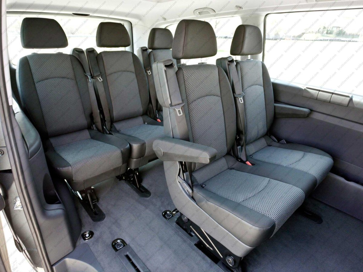 Микроавтобус Мерседес Вито салон