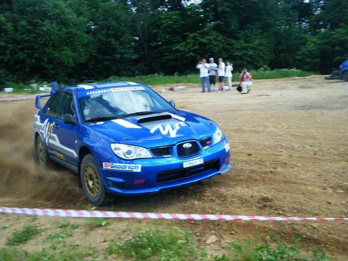 Субару полноприводный