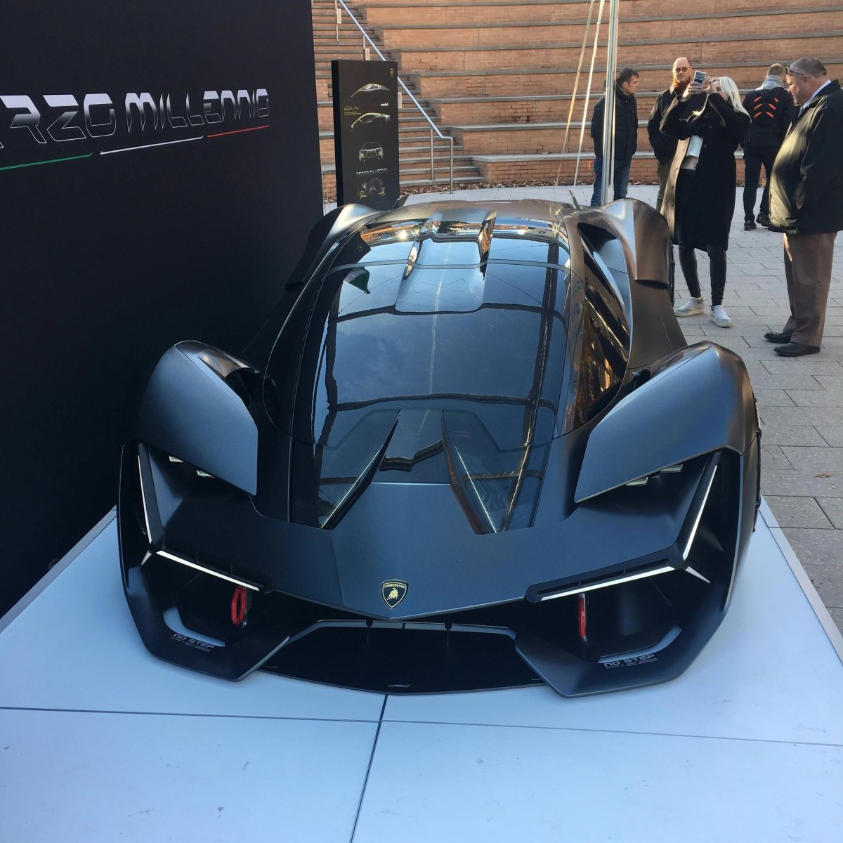 Новая Lamborghini terzo Millennio