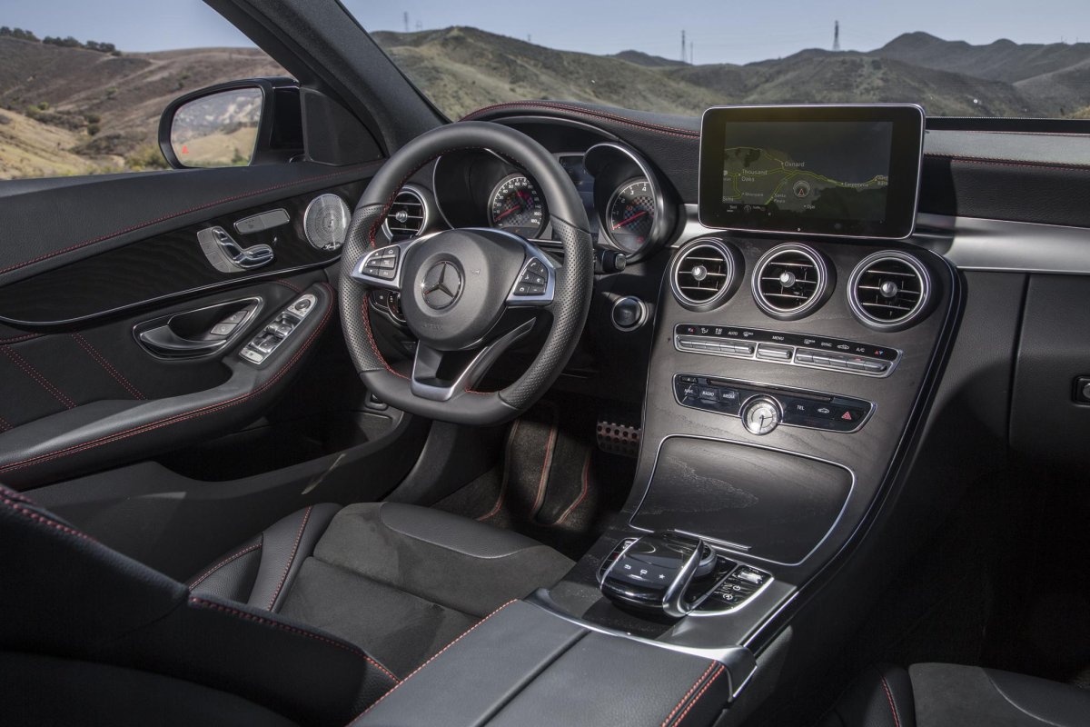Mercedes-Benz c450 AMG салон