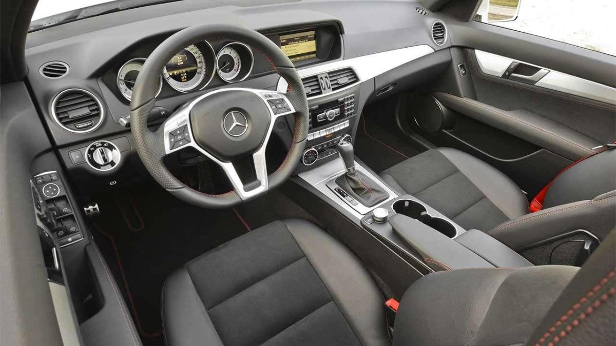 Mercedes Benz c300 4 matic