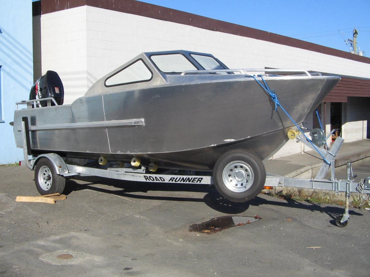 Покраска лодки