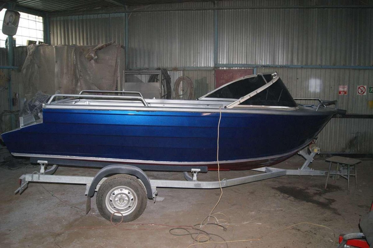 Моторная лодка Казанка 2м