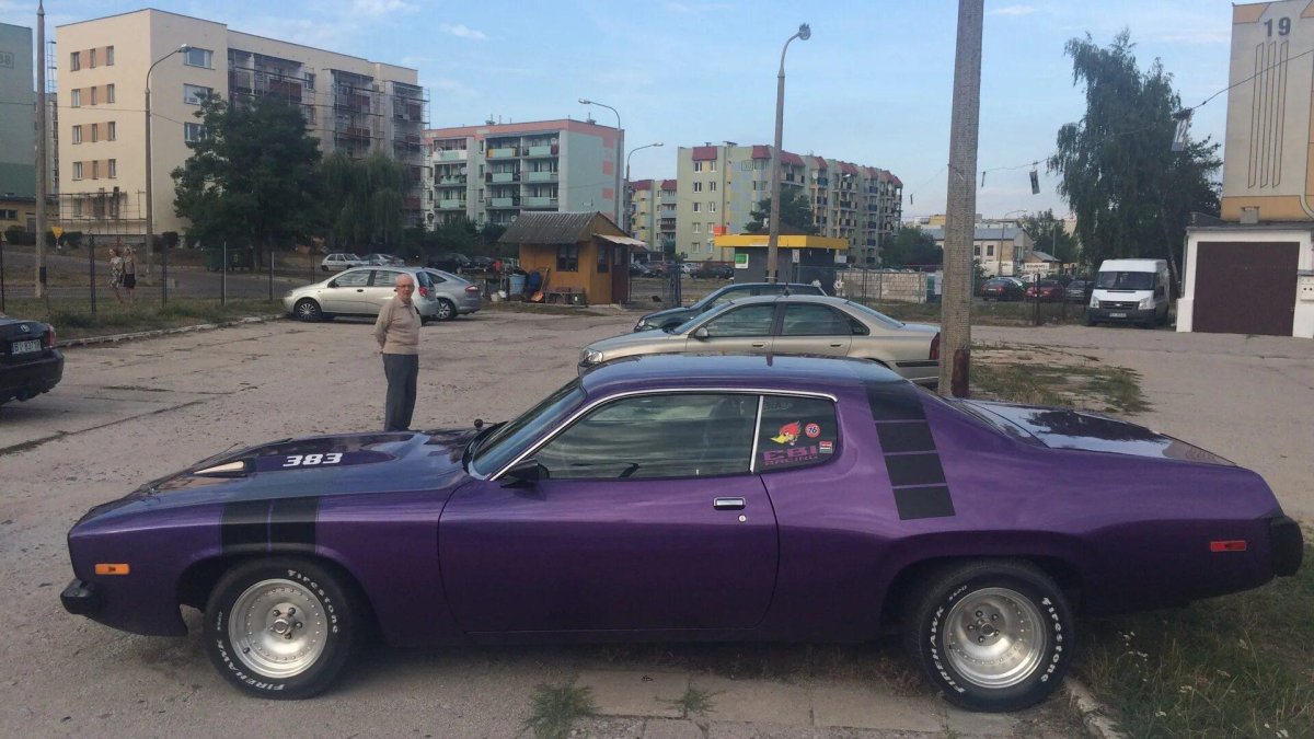 Плимут Сателлит 3